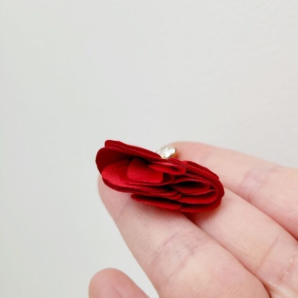 2/$20 Brand New Gold Tone Red Flower Rhinestone Earrings - Picture 5 of 7